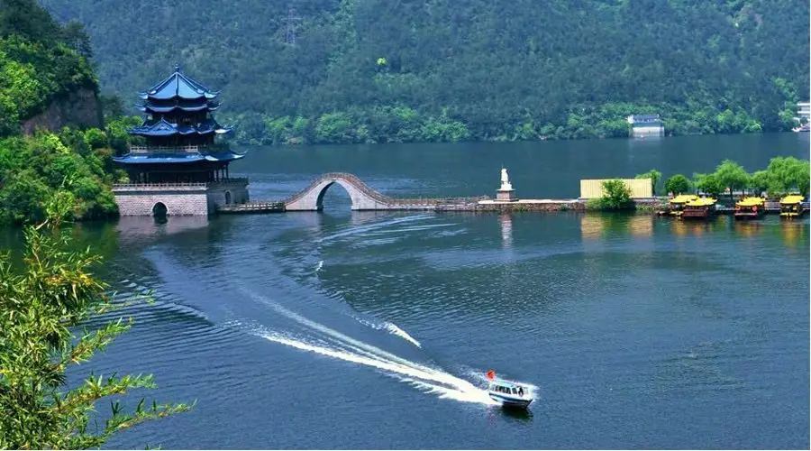 【4天五一小長(zhǎng)假攻略】-西尼機(jī)電預(yù)祝各位“五一勞動(dòng)節(jié)”快樂(lè)！