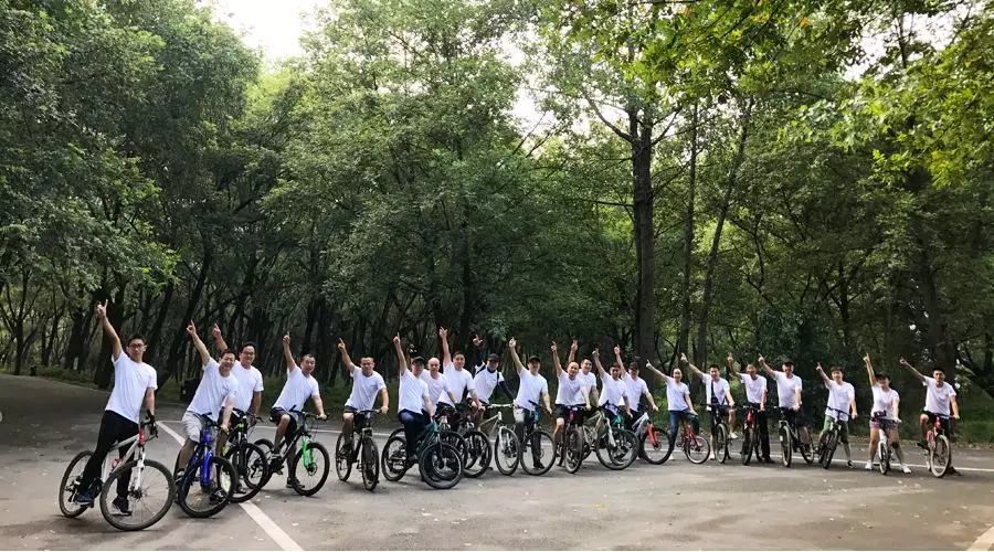 話“破繭”之勢，商“創(chuàng)新”之路 — 祝賀西尼機電2018年半年度營銷會議圓滿舉行